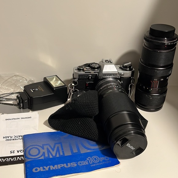 Olympus OM 10 SLR - Picture 2 of 6